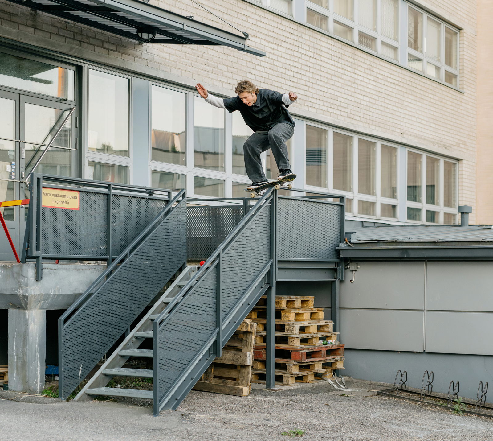 Vans Europe. – Vallomerkki